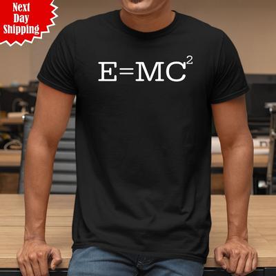 Футболка с принтом E=mc2 Альберт Эйнштейн Теория Наука Смешная Мужская С круглым вырезом Топ
