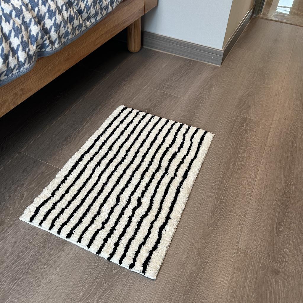 Kitchen and Bathroom Floor Mat, Non-Slip Mat, Ultra-Fine Floor Mat, Soft Absorbent Bathroom Mat, Long Kitchen Mat, Bedside Mat,Striped Door Mat