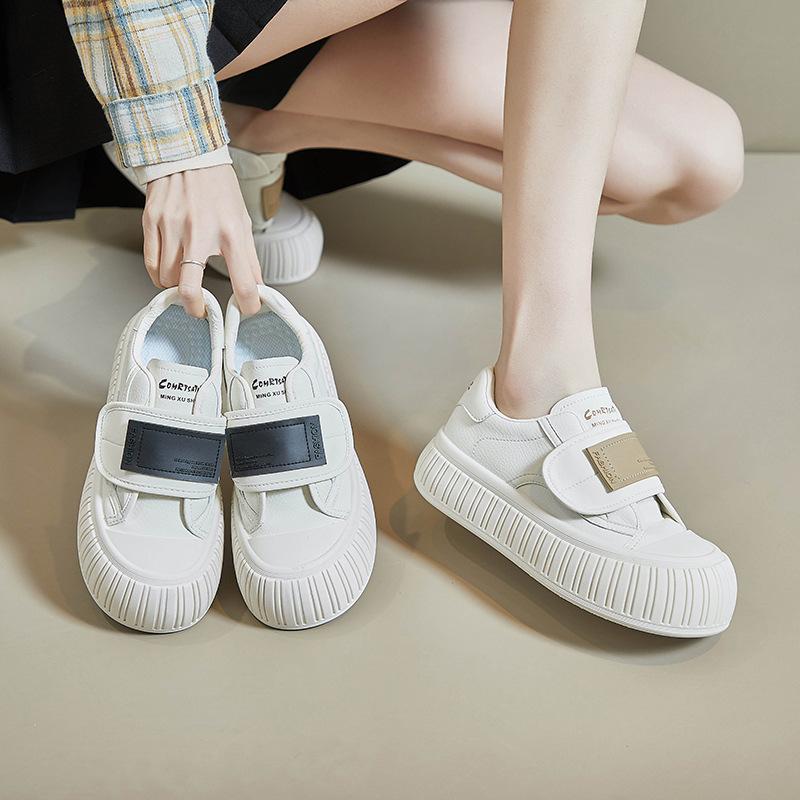 Кроссовки на платформе для женщин, модные белые прогулочные туфли, теннисные туфли, повседневные удобные модельные кроссовки, женские легкие спортивные туфли на плоской подошве из искусственной кожи