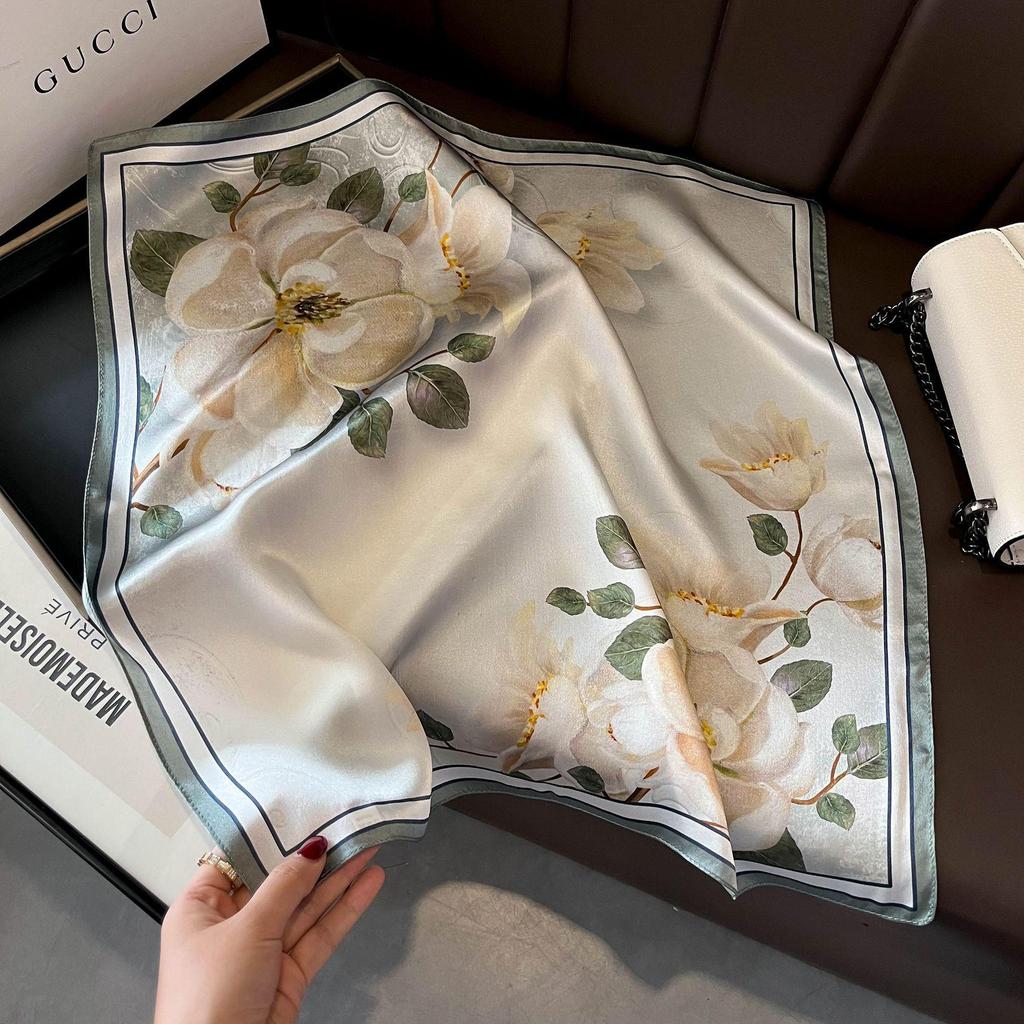 Hangzhou 100% Mulberry Silk Floral Lotus Women's Scarf, 53cm Square Shawl