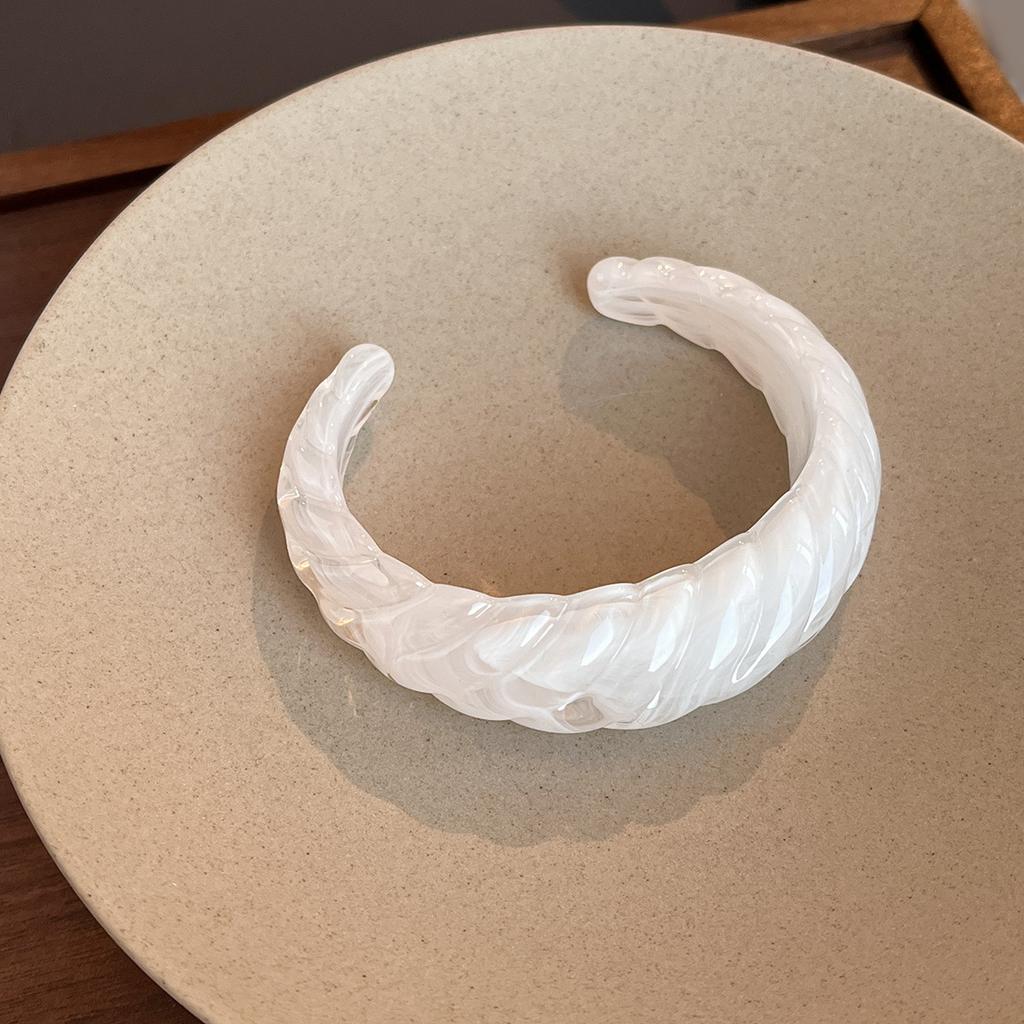 Vintage Threaded Open Bracelet, Premium Smudge Texture Acrylic Bracelet Acrylic Jewelry