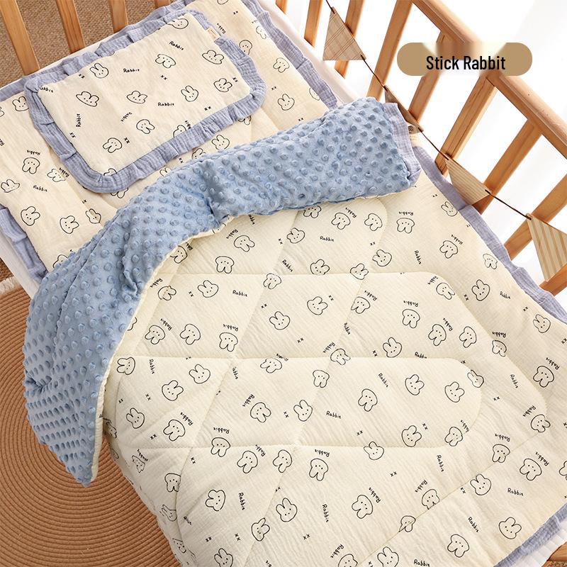 Three-Piece Pure Cotton Baby Bedding Set - Bean Cover Blanket, Cloud Pillow, Ruffled Quilt for Spring/Autumn