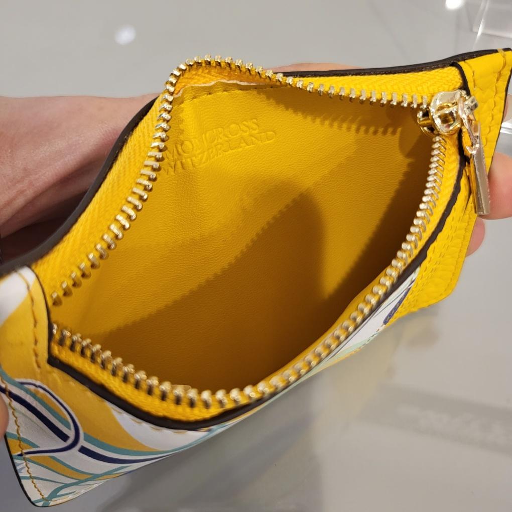 Moncross YE39161 Printed Cowhide Card Wallet Coin Purse NC Gyeongsan Branch