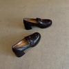 Soft Leather Version~ Retro Thick Heel Loafers Women's Square Head Versatile Medium Heel Small Leather Shoes British Style One-pedal Single Shoes