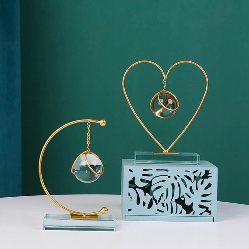 Creative Iron Crystal Ball Jewelry Home Decoration Statue Statue Sculpture Living Room Desk Accessories Dining Table Decorations