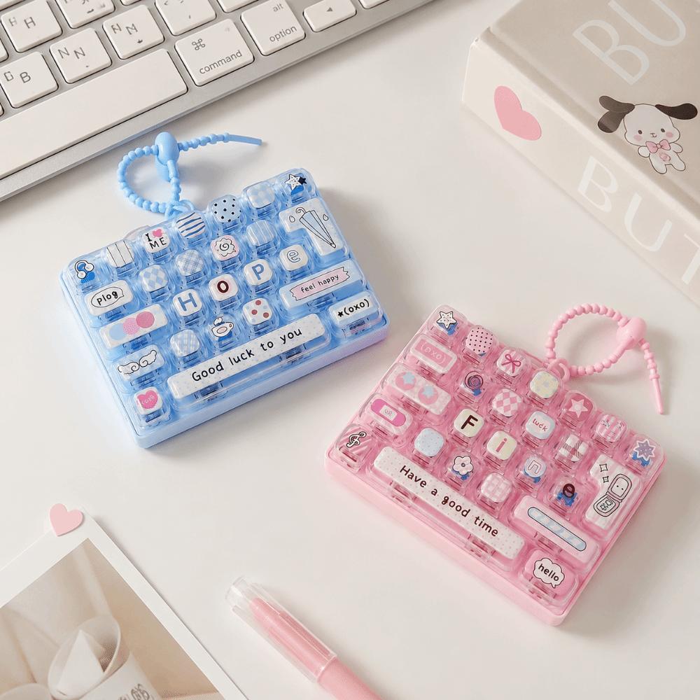 26-Key Mini Keyboard Pendant Cute Design Keyboard Keychain Desktop Decoration