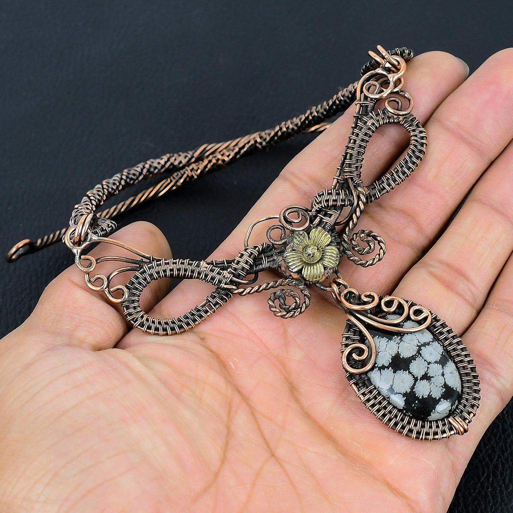 Ожерелье из обсидиана снежного, обернутое медной проволокой 999 пробы, ожерелье из драгоценного камня ручной работы, изящное ювелирное украшение, ожерелье с регулируемой цепочкой, подарок для нее