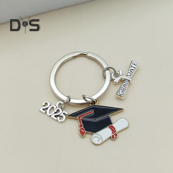 Брелок для ключей в виде выпускной шапки, прочный металлический, класс 2025 года, выпускной бакалавр, шляпа, брелок, держатель, сумка, рюкзак, подвесное украшение