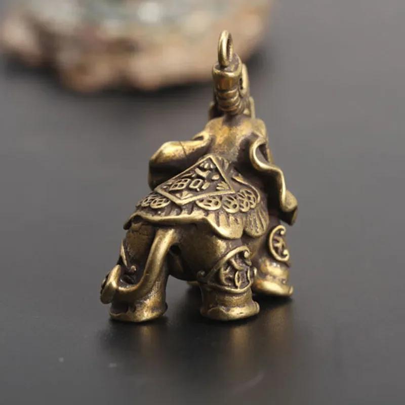 Copper Auspicious Elephant Keychain Pendant Vintage Brass Metal Animal Key Chains Ornaments Keyrings Pendants Key Rings Jewelry