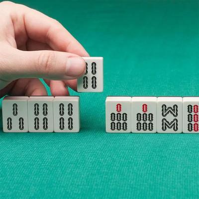 1 Набор Мини Маджонг Легкий Портативный Мини Набор для Игры в Маджонг Классический Китайский Маджонг для Путешествий Домашних Вечеринок