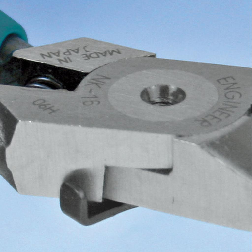 Пластиковые кусачки инженерные ENGINEER однолезвийные прямые прецизионные пластиковые модели 130 мм NP-03