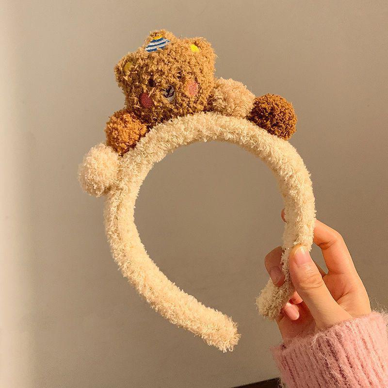 Мягкая повязка на голову в виде медведя из мультфильма: Идеально подходит для ухода за кожей в осенне-зимний период, для разнообразных выходов в свет и создания непринужденного стиля.