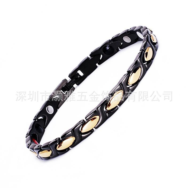 Adjustable Stainless Steel Bracelet With 18K Gold Vacuum Plating Anti-Fatigue Design Minimalist Geometric Jewelry Women