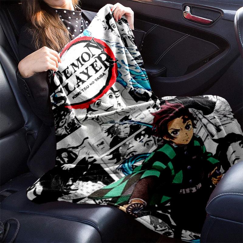Japanese manga artist Koyoharu Gotouge's Demon Slayer blanket Soft and portable four season home bed, office travel, lunch break, warm blanket K11