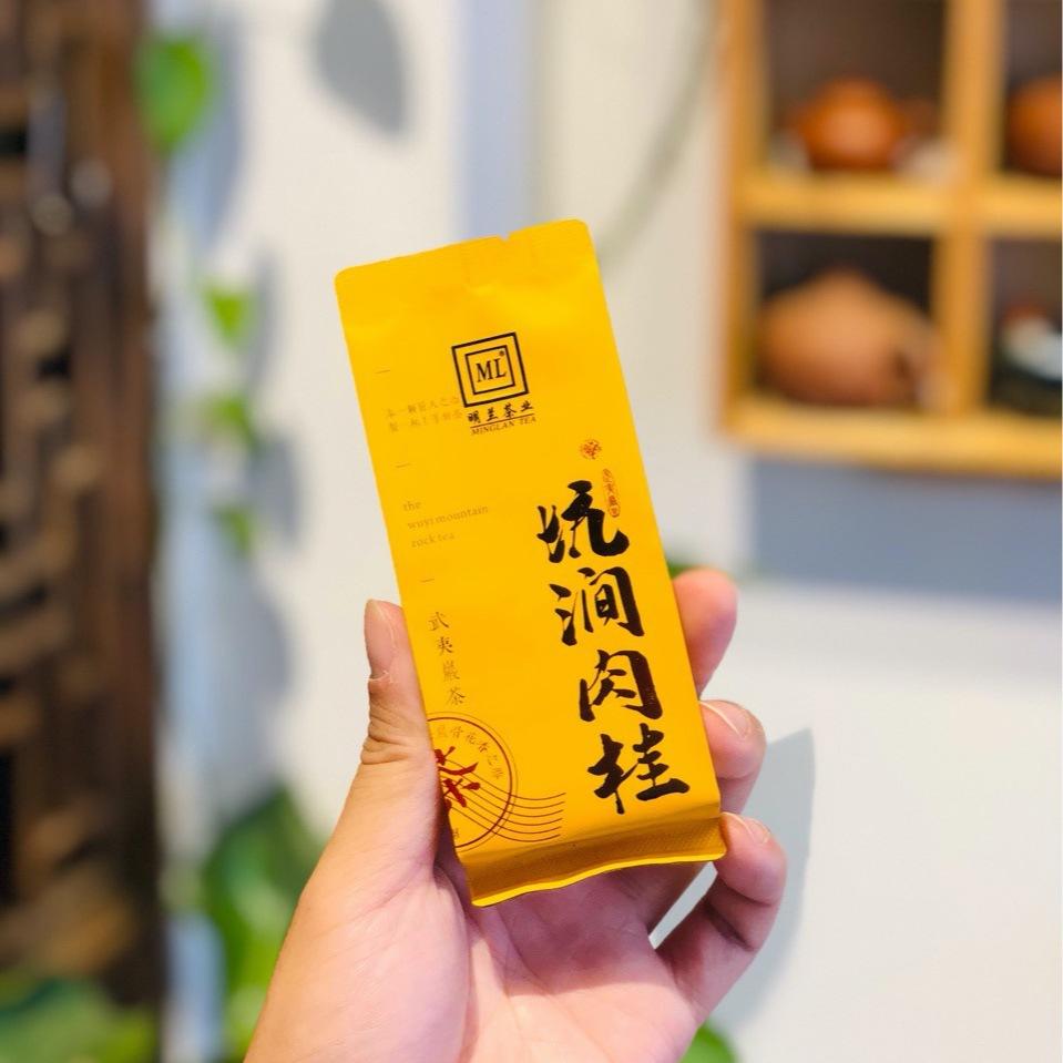 Wuyi Tea Zhengyan Kongjian Old Tree Chinese Cinnamon Spicy Flavor Floral and Fruit Aroma Charcoal Baked Cinnamon Brewing Bagged Tea