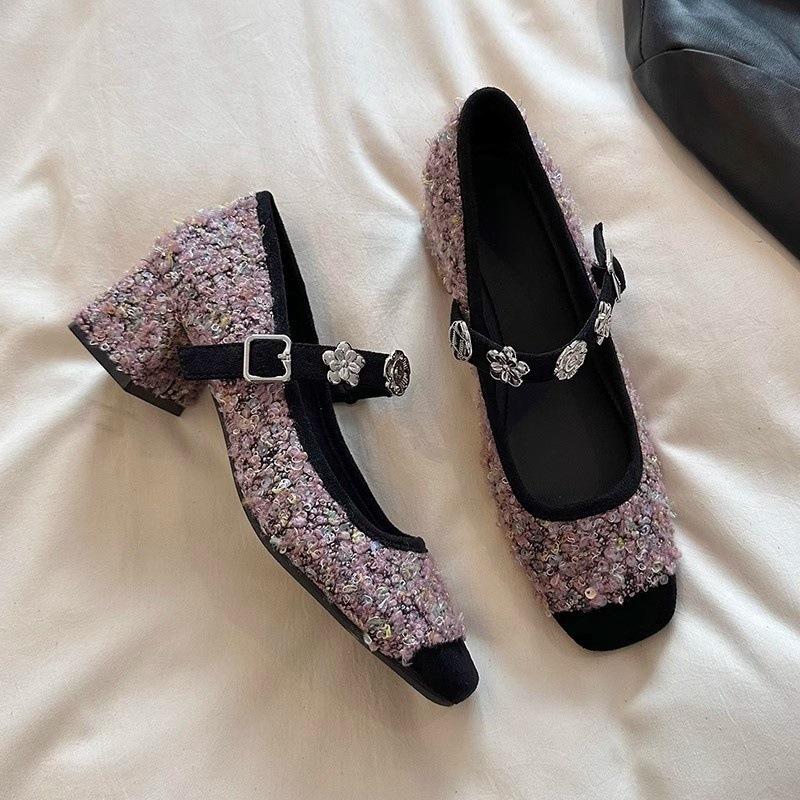 Французские толстые каблуки маленькие ароматные одинарные туфли женские туфли 2025 ранняя весна с юбкой пайетки розовые вечерние туфли Мэри Джейн