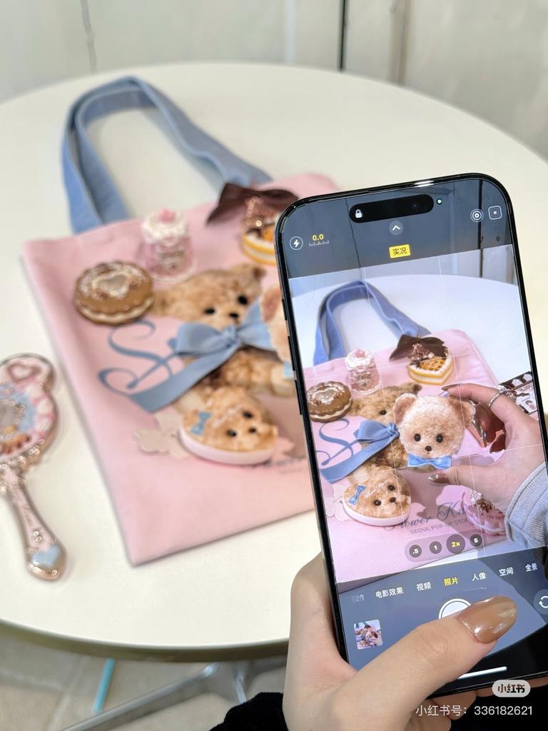 Flower Knows Лимитированная серия Пастельно-розовое Голубое Эстетичное Зеркало для Рук с Пуховкой и Холщовой Сумкой для Любителей Макияжа
