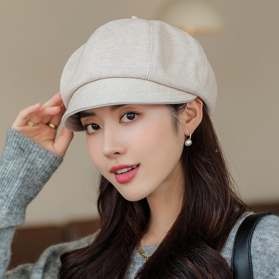 Женская осенне-зимняя восьмиугольная шляпа, модная британская модная однотонная шляпа с ягодами