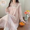 Women's Retro Lace Nightdress: Long Sleeve, Medium Length, Palace Style, Loose Fit, Perfect for Spring & Autumn