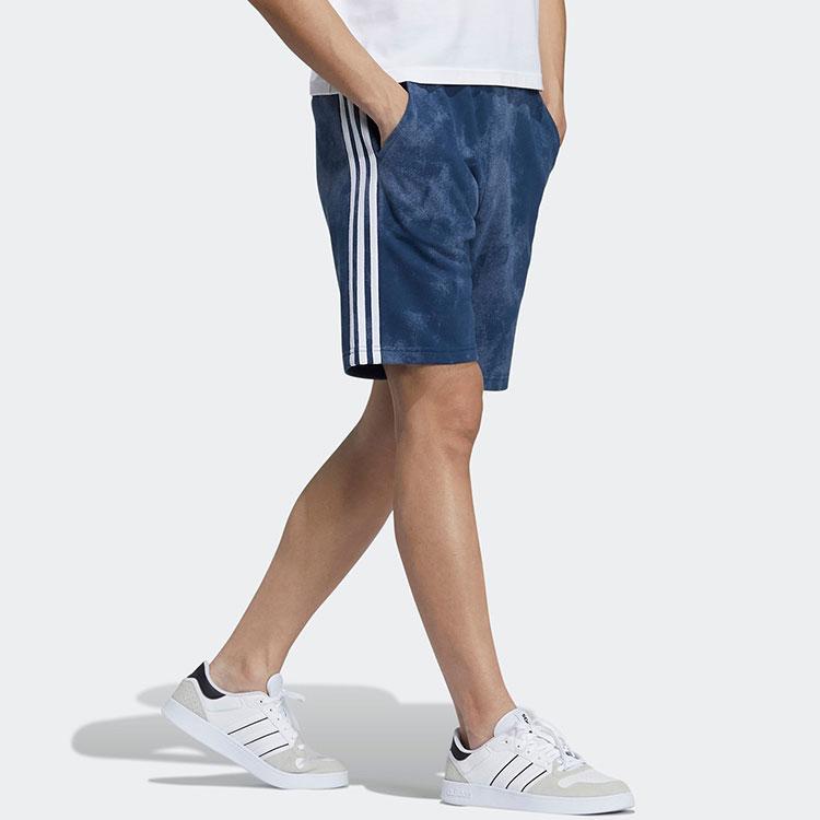 adidas Повседневные шорты Neo Tie-Dye с принтом в полоску и цветными блоками, мужские шорты темно-синего цвета GP5690