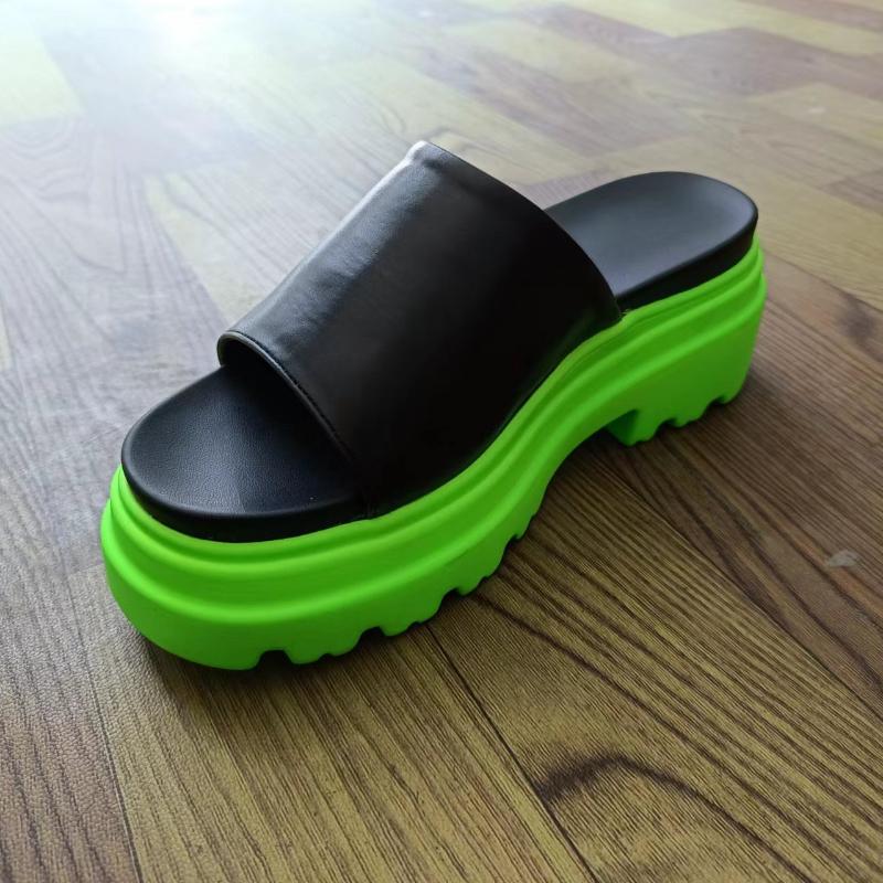 Модные летние высококачественные классические женские шлепанцы 2025 года, брендовая платформа, однотонные пляжные шлепанцы, Zapatos Mujer 2025 тренд