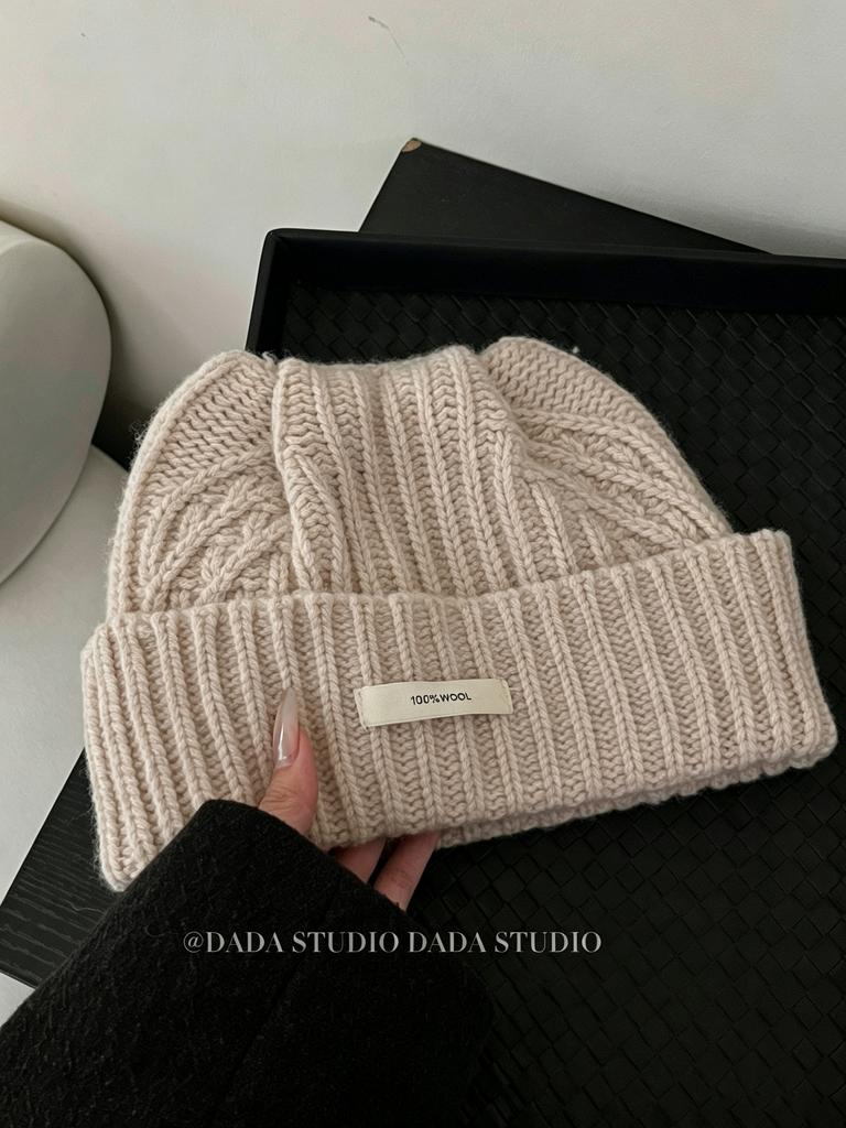 Korean order% wool vertical pattern cold hat women's big head circumference shows the face, cute cat ear hat multi-color knitted hat