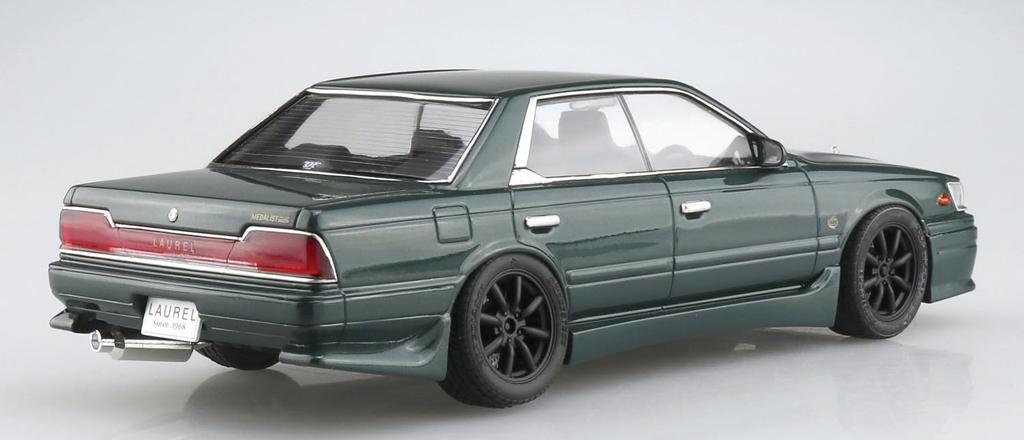 Aoshima Bunka Kyozai Серия 'Тюнингованные Автомобили' 83 Nissan HC33 Laurel 1991 Аэро-Кастом Пластиковая Модель (АОСИМА) 1/24 Нет.