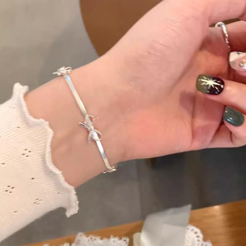 Popular ultra-shiny zircon bracelet for women, versatile and high-end, new Chinese style vintage butterfly jewelry