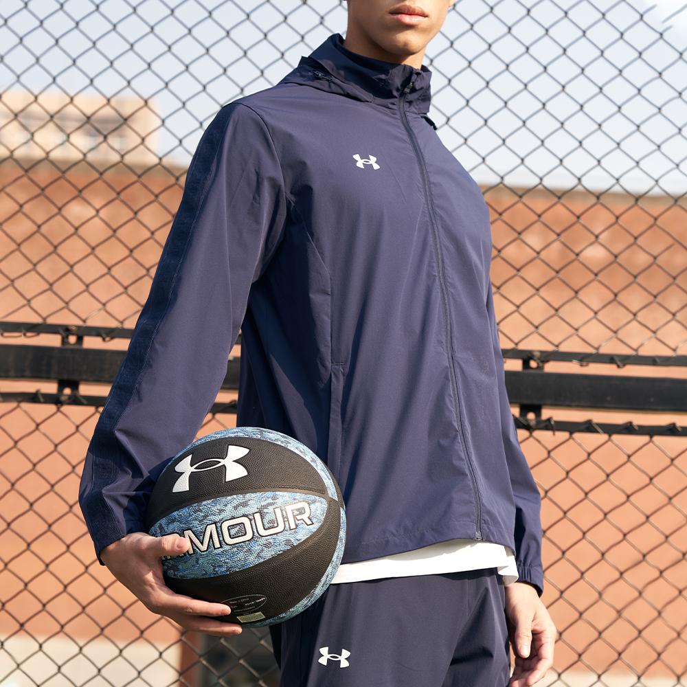 Under Armour Растягивающаяся, складывающаяся, капюшонная спортивная тканая куртка Мужские куртки Academy-Blue 22500408-408