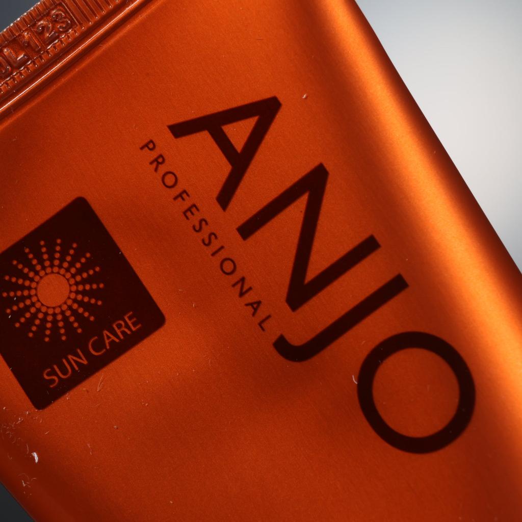 ANJO Профессиональный солнцезащитный крем 365 SPF50+ PA+++ 70 г