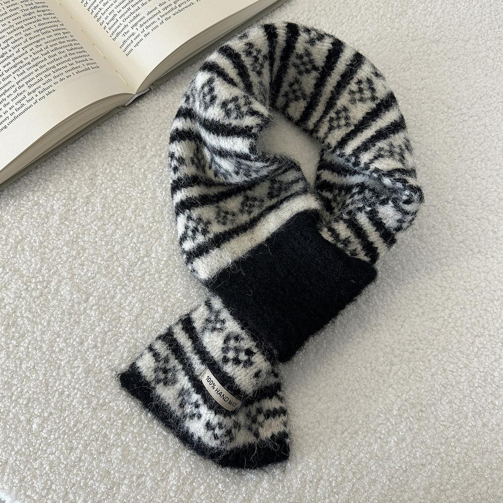Vintage Small Scarf Skin Friendly Knitted Scarf Versatile and Thick Scarf