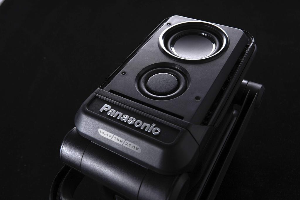 Беспроводной динамик Panasonic для зарядки продается только с Bluetooth 5 Вт, угол поворота x 2 клеммы, черный (аккумулятор/зарядное устройство отдельно) (14,4В/18В/21,6В