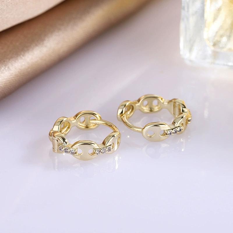 Милые Женские Белые Циркониевые Маленькие Круглые Серьги-Кольца Для Женщин Винтажные Золотого Цвета Застежка для Уха Свадебные Украшения Подарок на День Святого Валентина