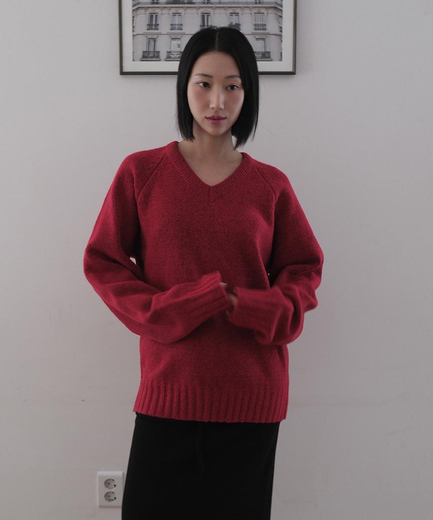 320SHOWROOM Raglan V-Neck Loose Fit Knit Pullover Red