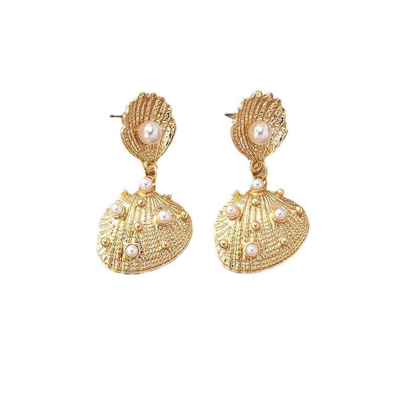 Beach Wind Shell Earrings Female Retro Street Fashion Pearl Earrings