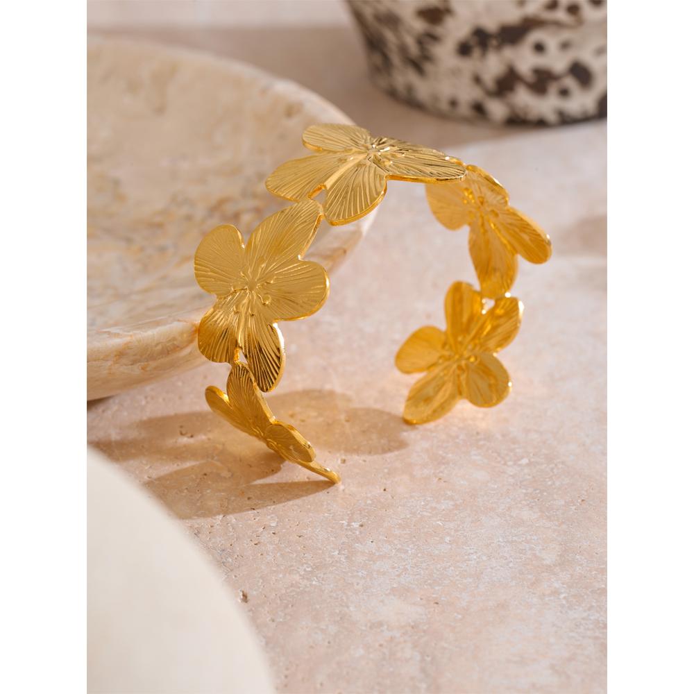 Eetit Waterproof 18K Golden Plated Stainless Steel Flower Cuff Open Bracelet Bangle Wholesale Daily Wear Fashion Trendy Jewelry