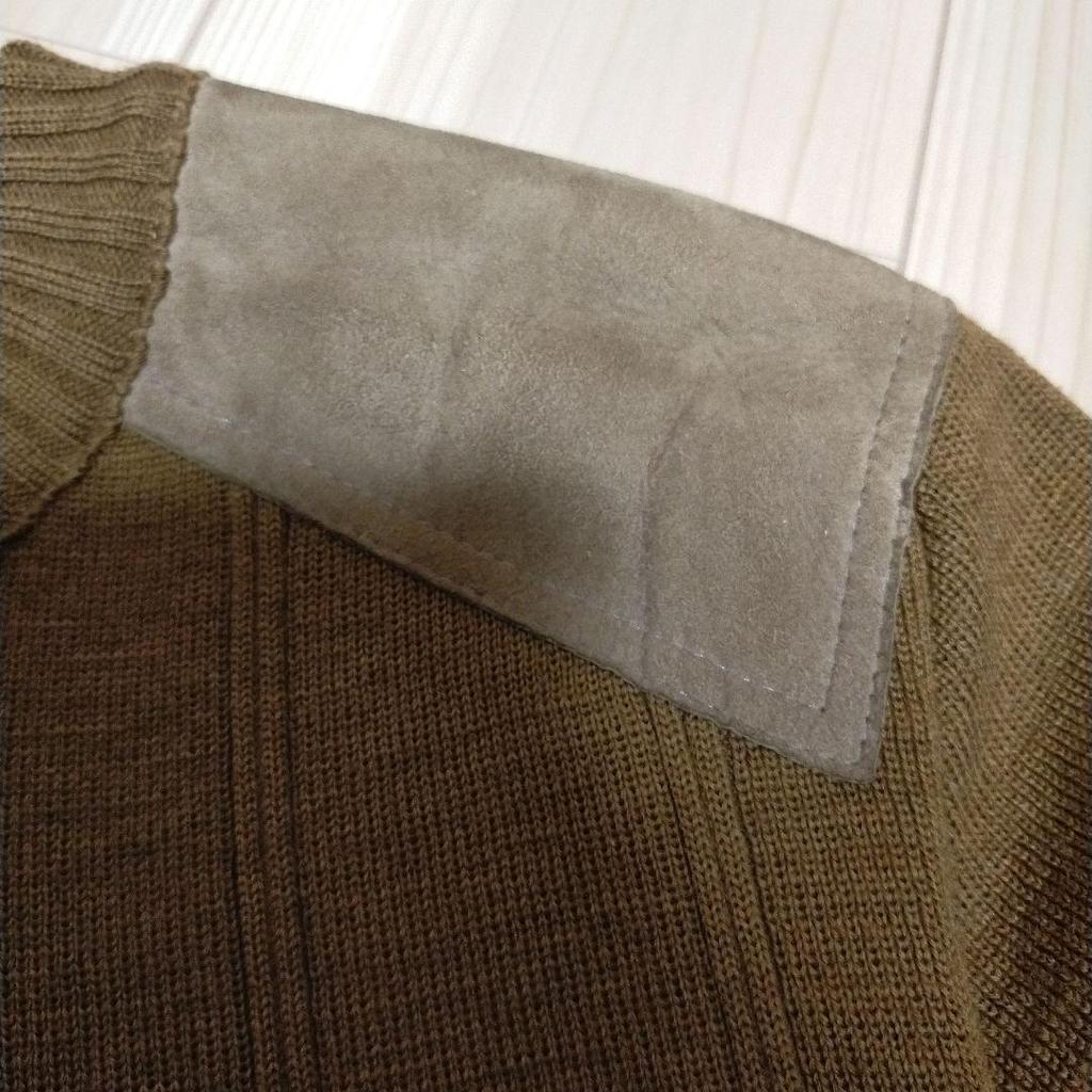 Used Burberrys Knit Old Vintage Elbow Patch
