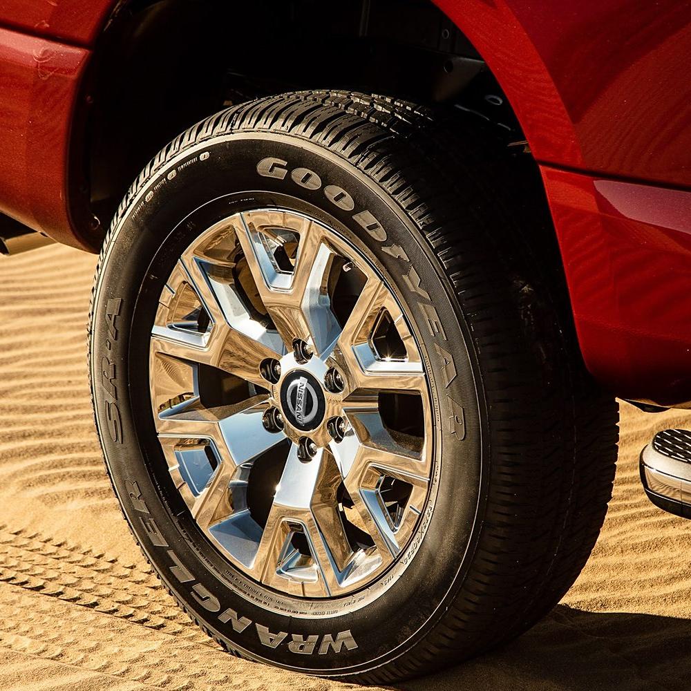 Комплект из 4 колпачков ступицы колеса Nissan - 54 мм и 60 мм, Черный и Серебристый