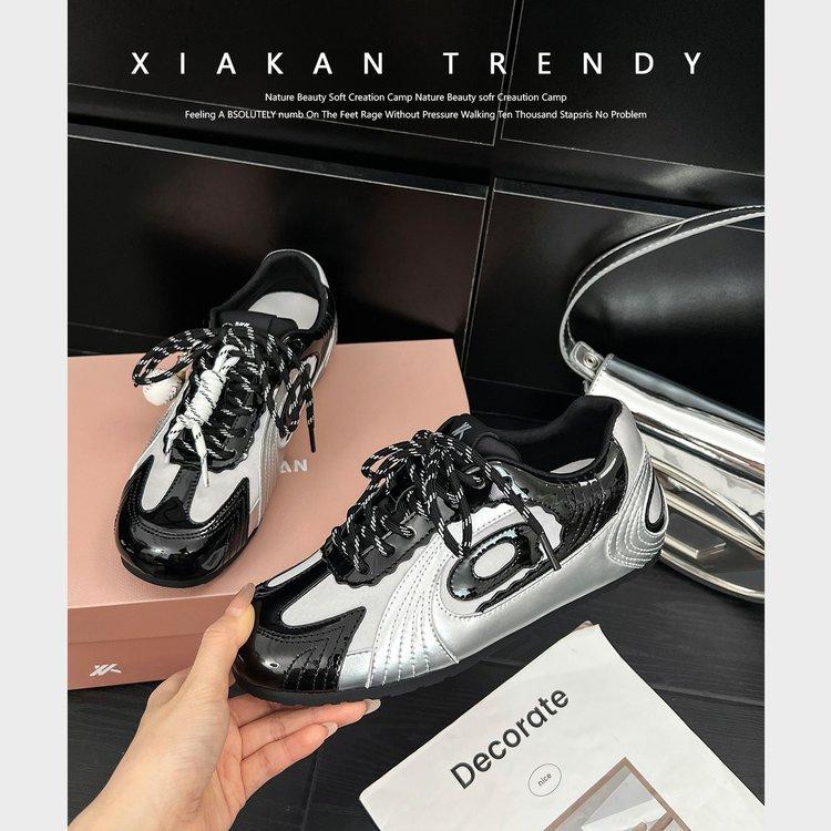 Ретро универсальные женские кроссовки для тренировок и воспитания характера 2025 лето новые дышащие тонкие повседневные спортивные гоночные кроссовки в стиле Форреста Гампа для женщин