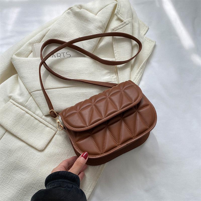 Stylish Minimalist Women's Crossbody Bag For Autumn Season Trendy Casual Use