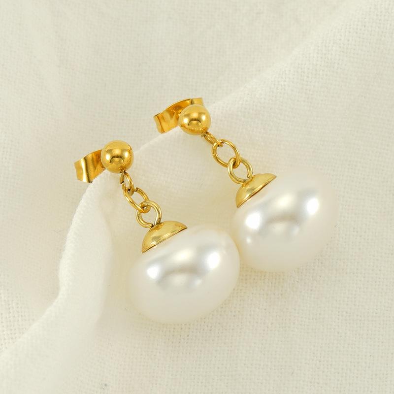 New Fashion Stainless Steel French Pearl Earrings Autumn and Winter Versatile Temperament Titanium Steel Earrings Women