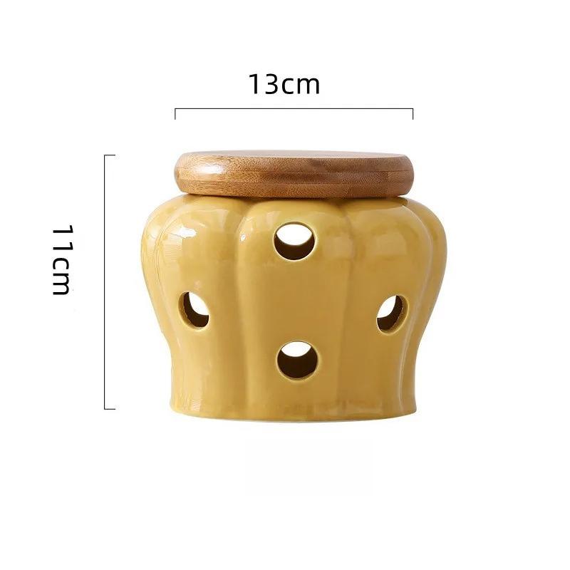 Ceramic Storage Jar Hollow Ventilated Pumpkin Container for Garlic Ginger Dried Chili Kitchen Breathable Moisture Proof