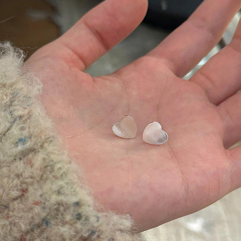 Love Brushed Stud Earrings Female Simple Ins Cold Wind Heart Earrings Autumn and Winter