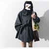 Женское короткое двустороннее пальто из смесовой шерсти с воротником-стойкой и поясом на талии