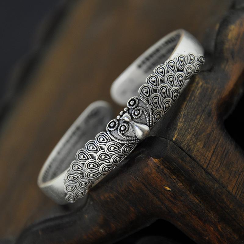 Vintage Brushed Embossed Peacock Open Bracelet Women Jewelry Classic Buddhist Heart Sutra Blessing Bangle For Lady Gift