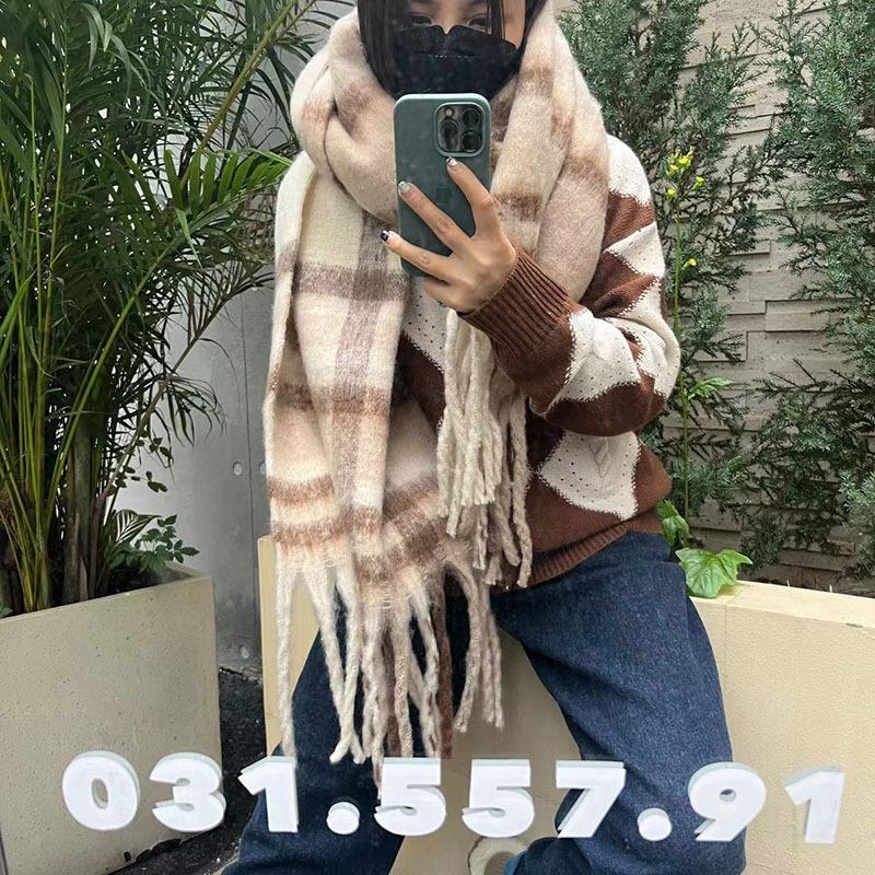 Simple Women's Autumn and Winter Thickened Retro Fringed Polyester Atmosphere Imitation Cashmere Scarf Scarf