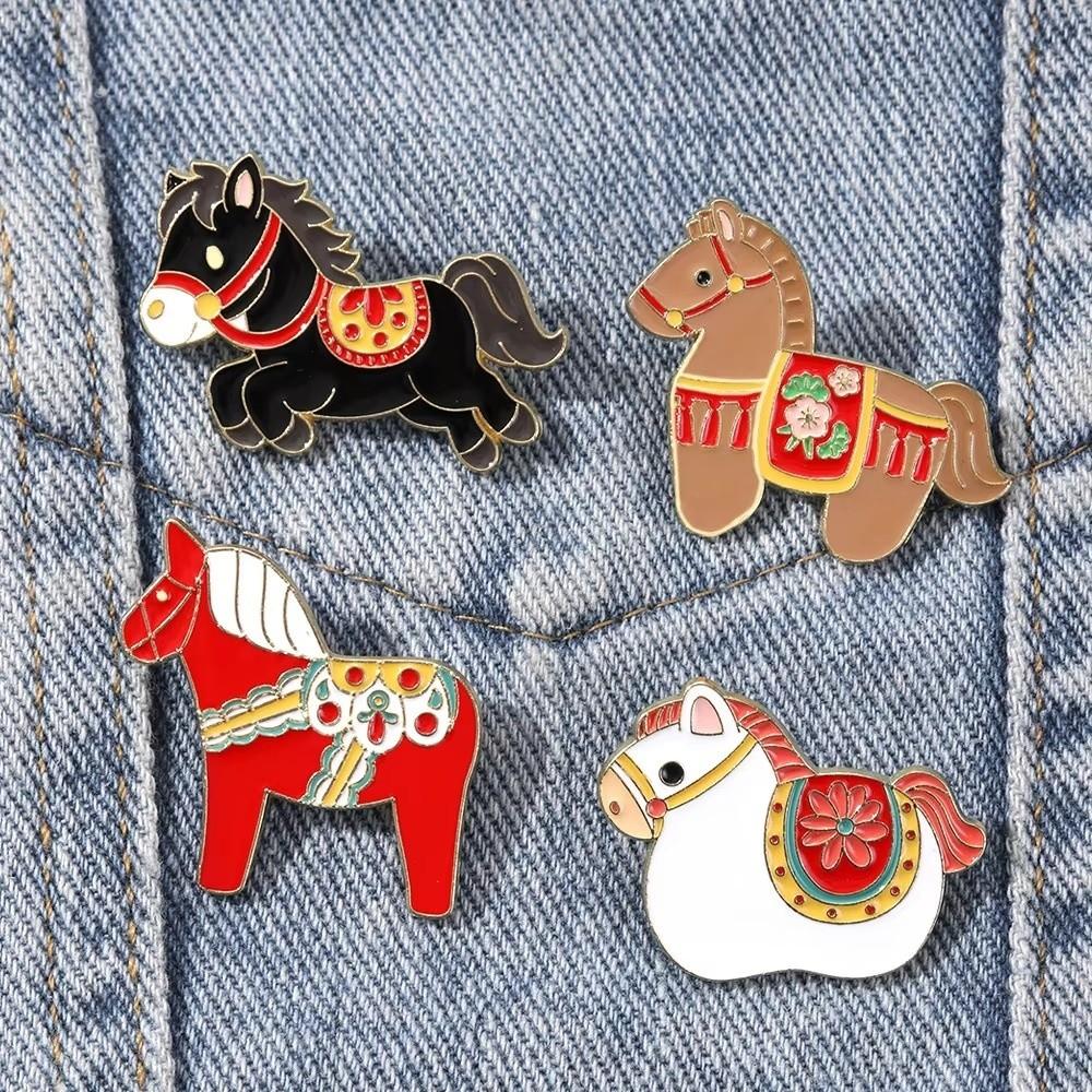 Decorative Zodiac Horse Brooch Zinc Zinc Alloy Steed Brooch Creative Lapel Pin  Backpack Decoration