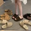 Retro Flat-bottomed Slippers for Women To Wear In the Autumn of 2025. The New Fashion Is Very Easy To Wear. Lazy Home Slippers