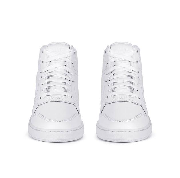 Кроссовки Nike AQ1773-100