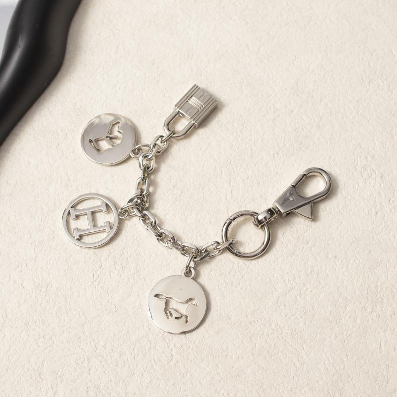 H House Gold Bag Charm Pendant: Women's Decorative Chain Keychain Accessory